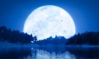 2400-super-full-moon-blue-light-lake-pine-forest-snowy-ground2.jpg