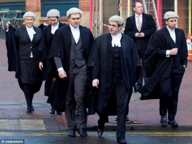 barristers.jpeg.1724c5c8fde2d1fb94bb3aaa543c5fa7.jpeg